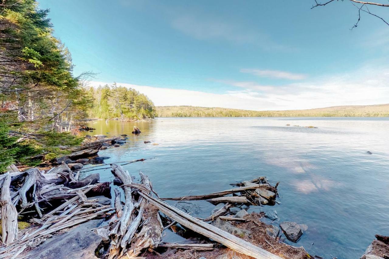 Loon Landing Lodge Greenville Extérieur photo
