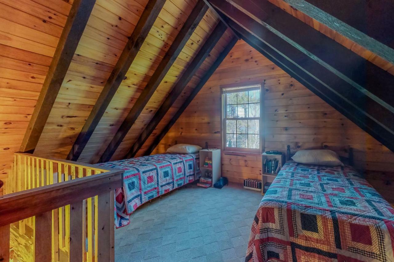 Loon Landing Lodge Greenville Extérieur photo