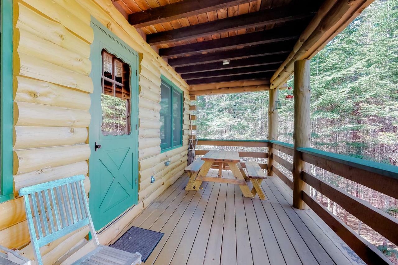 Loon Landing Lodge Greenville Extérieur photo